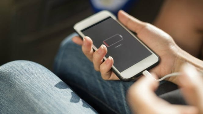 595daed79b0f8-ilustrasi-baterai-pada-smartphone_665_374.jpg