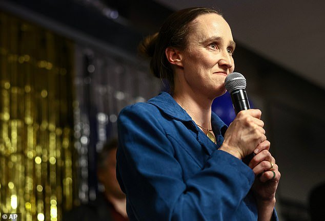 Seattle elige a su propia ‘mujer blanca Mamadani’ como alcaldesa… Ella abandonó la universidad y vive del dinero de sus padres