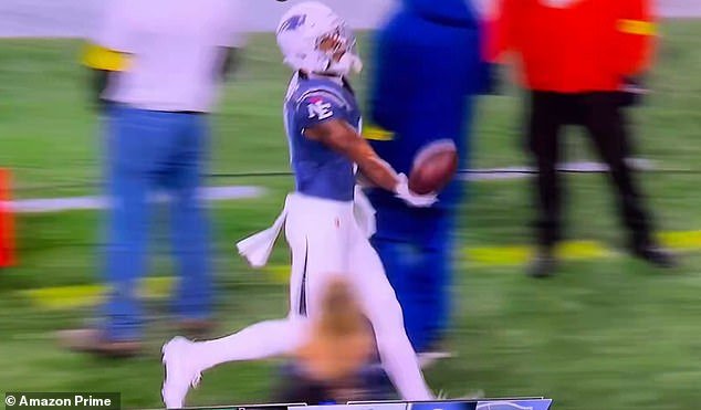 Stefon Diggs pide un momento de interacción con las porristas después de que su novia Cardi B anunciara el nacimiento de su hijo