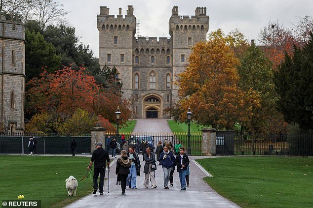 El presunto cerebro del complot terrorista en el Castillo de Windsor admite que los soldados compraron un alijo de cuchillos y probaron productos químicos en busca de bombas