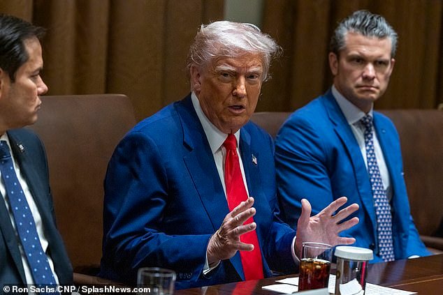 La profecía apocalíptica de George Washington se despierta cuando la armada de Trump se acerca al mar