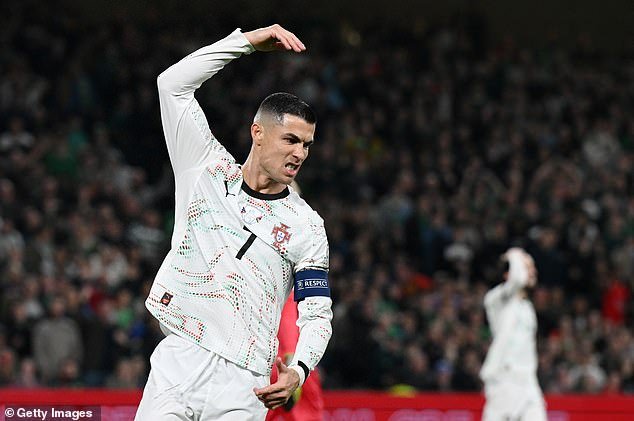 Bruno Fernandes comparte cómo reaccionó Cristiano Ronaldo al ‘error’ de la tarjeta roja contra Irlanda, después de que el ícono de Portugal fuera ‘expulsado a casa’ del servicio internacional