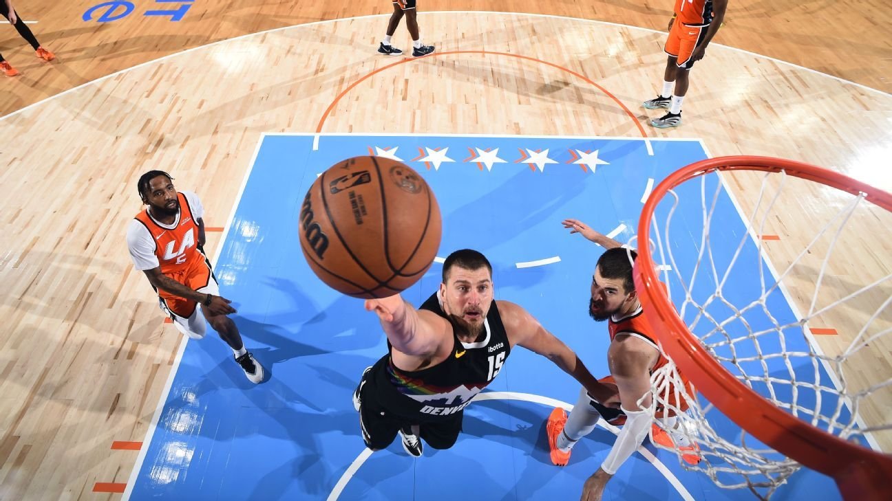 Nikola Jokic anotó 55 para los Nuggets en la goleada de los Clippers
