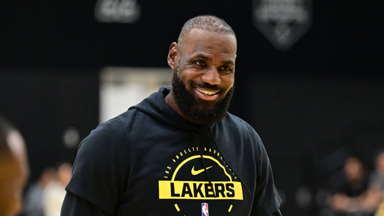 Fuentes: LeBron James vuelve a practicar con la filial de la G League