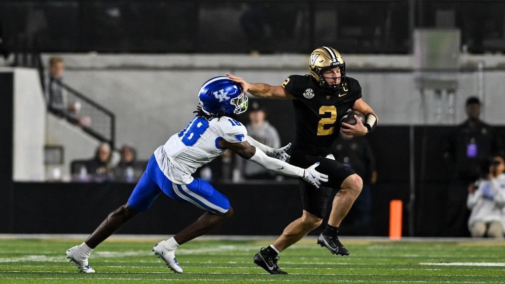 Diego Pavia mantiene el Vanderbilt No. 14 en 484