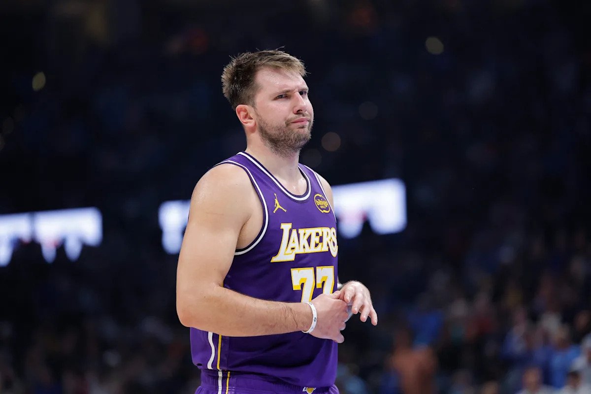 Luka Doncic ‘se centra en los Lakers’ después de que los Mavericks despidieran a Nico Harrison, el Thunder duele.