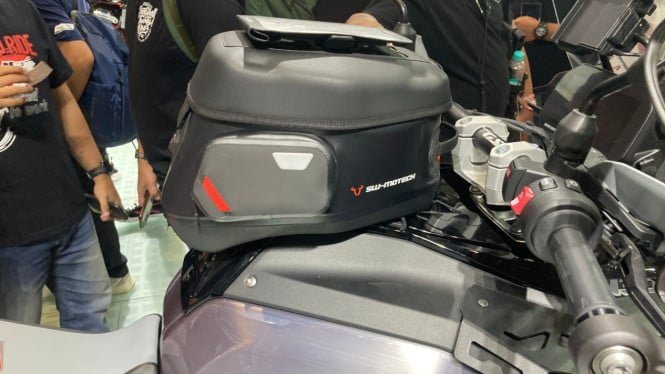 Este es el precio de los accesorios para motos touring de Alemania en la exposición IMHAX 2025