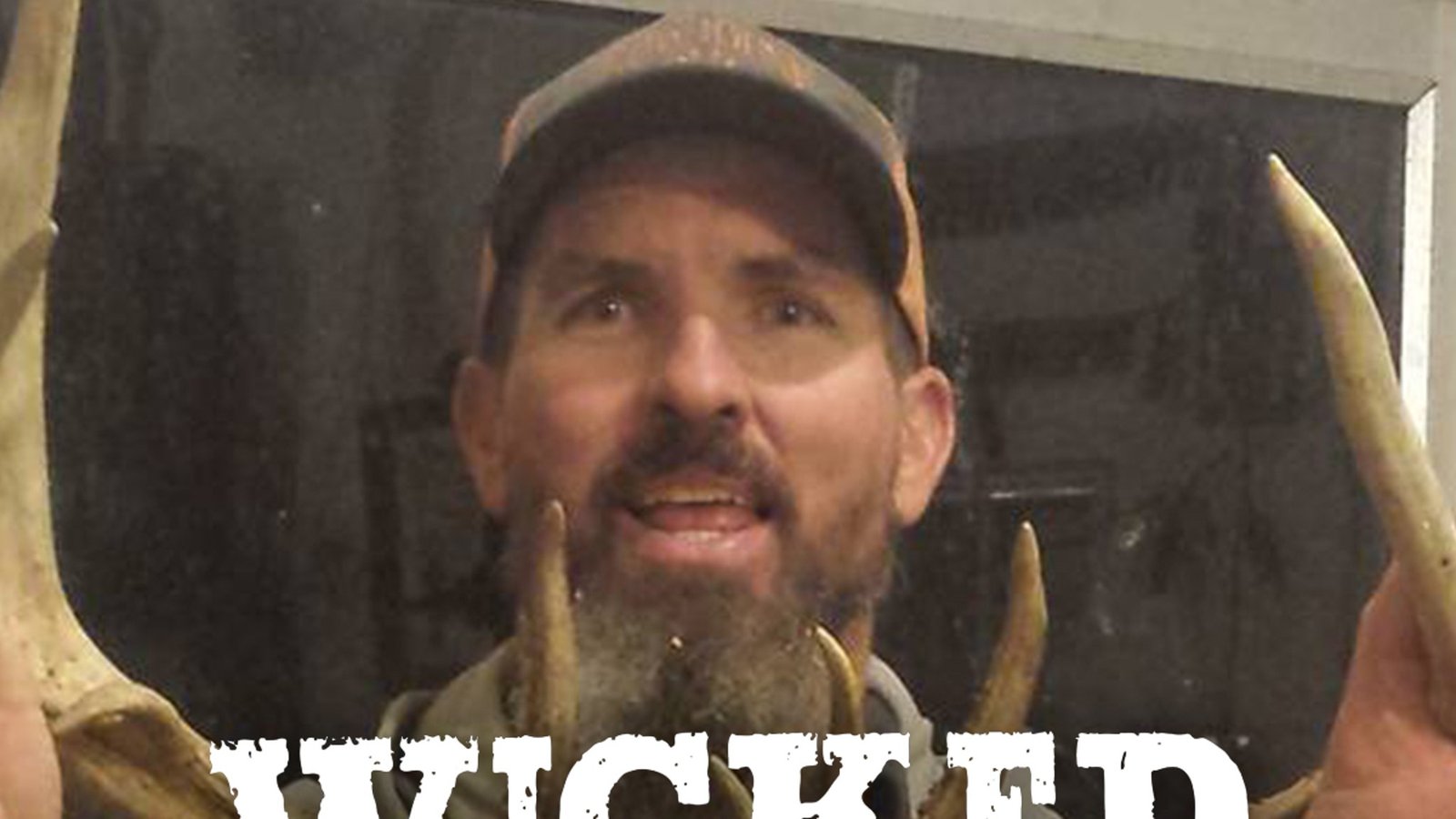 El capitán Britain Shackelford de ‘Wicked Tuna’ arrestado después de matar a tiros a un perro