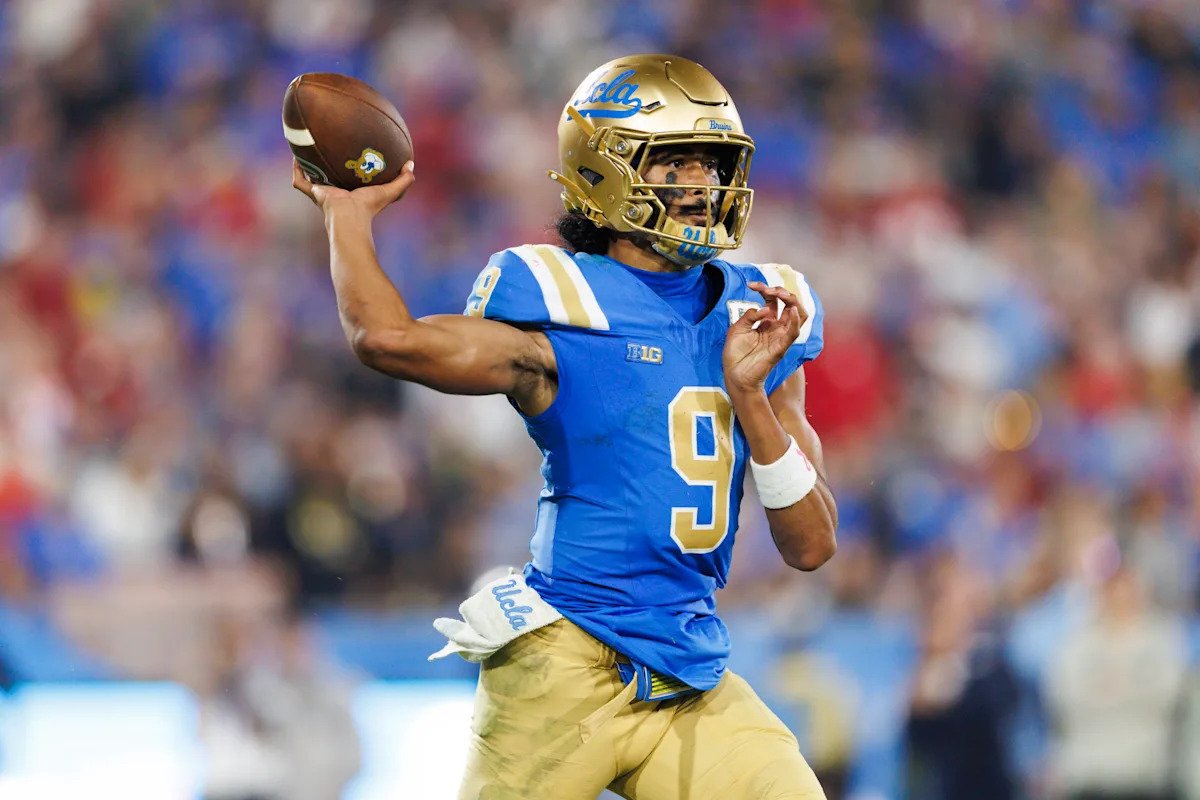 El mariscal de campo de UCLA, Niko Imalieva, está fuera debido a una conmoción cerebral. Según los informes, 1 se perderá el partido contra Ohio State