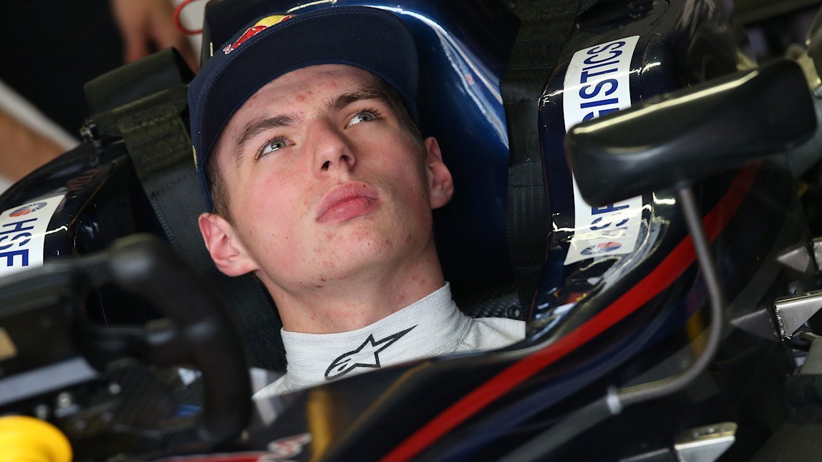 Noticias F1 2025 | El debut adolescente de Max Verstappen provoca un cambio de Superlicencia, FIA del jefe de Red Bull, Laurent McGee