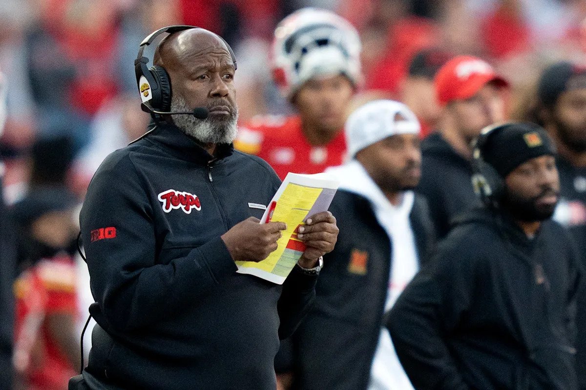 Maryland AD no se compromete a que Mike Locksley regrese como entrenador de Terrapins en 2026