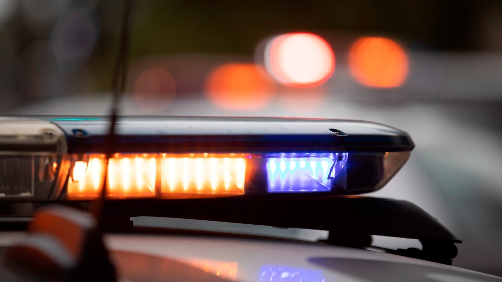 En el accidente resultaron heridos dos agentes del orden