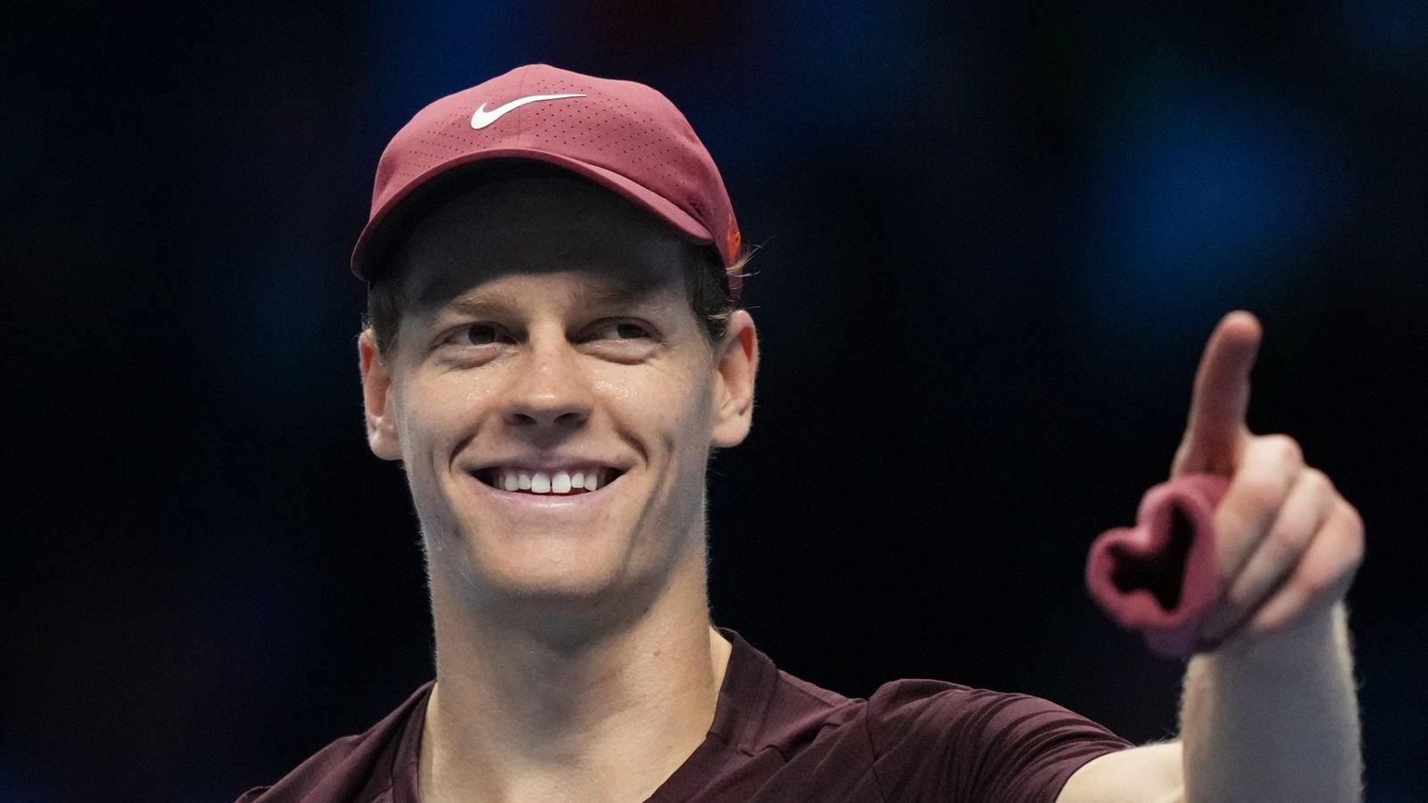 Janic Cena vence a Alexander Zverev en sets seguidos para llegar a las semifinales de las Finales ATP en Turín Tennis News