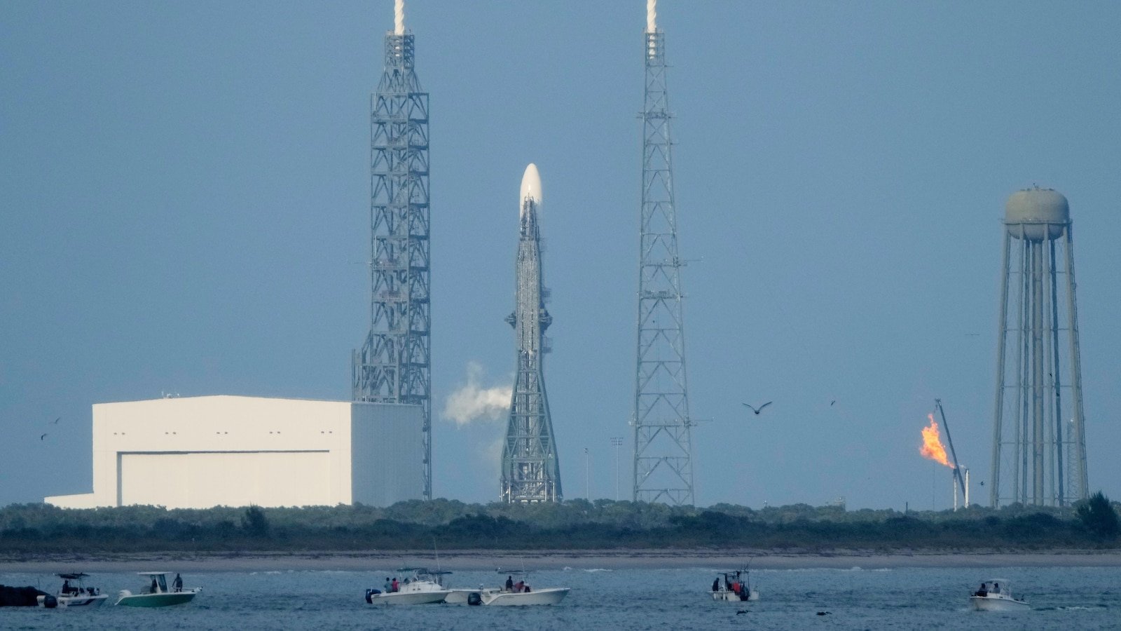 Las tormentas solares retrasan el gran lanzamiento del nuevo cohete de Blue Origin con orbitadores de Marte para la NASA