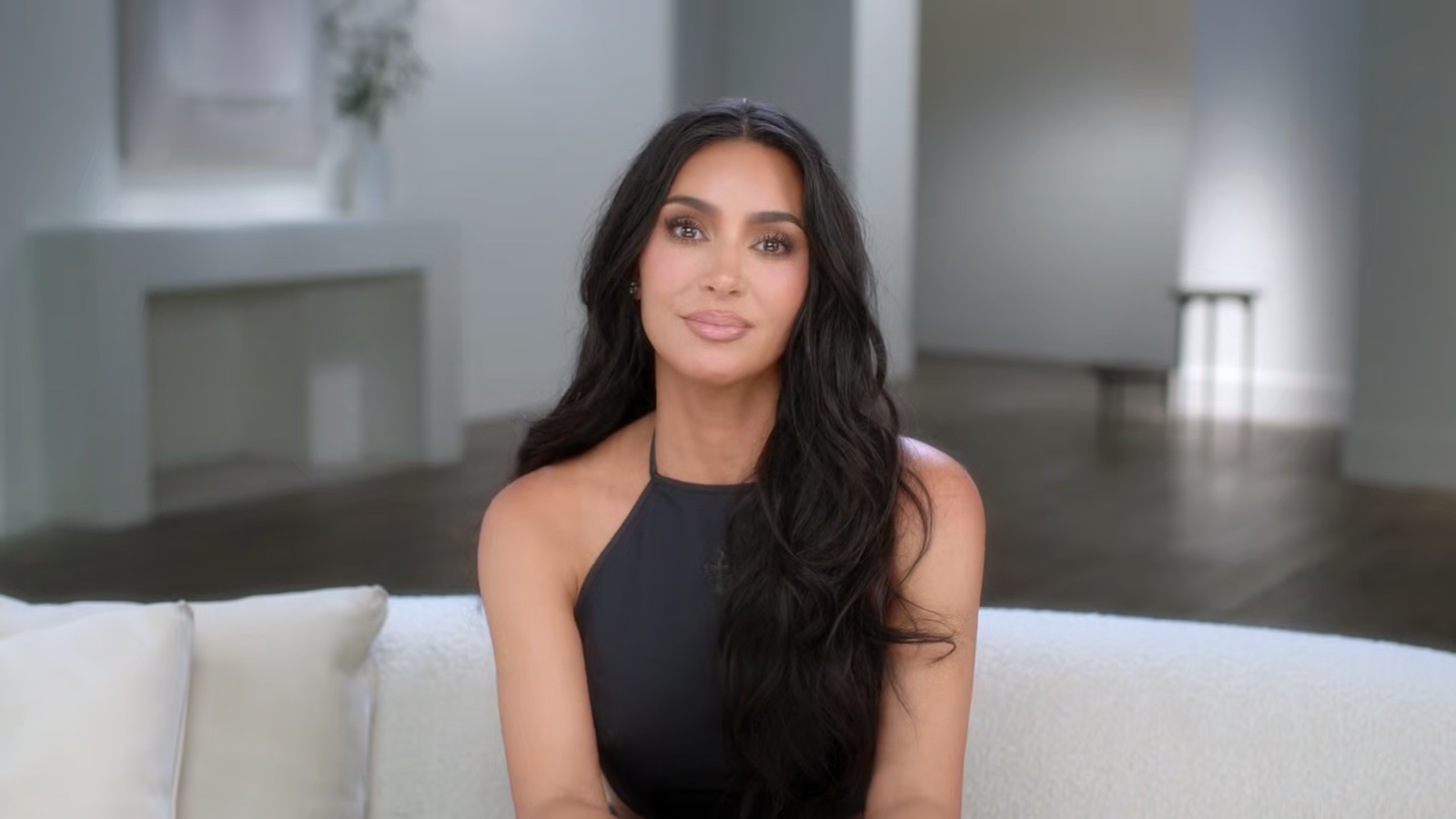 Kim Kardashian impartirá la clase de negocios de ‘Diez Mandamientos’