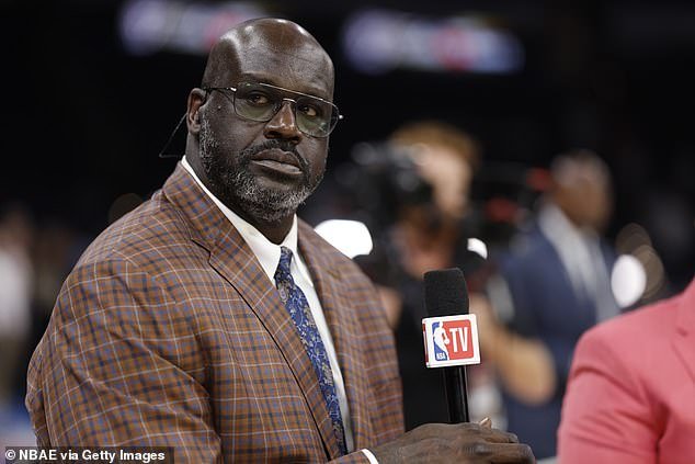 Shaquille O’Neal destruye el set de ‘Inside the NBA’ después de estrellarse contra una pared en una extraña persecución el día de Navidad