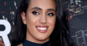 ¡El dúo de luchadores profesionales está saliendo!