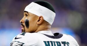 Siriani de los Eagles: QB vs. Comenzar en los Raiders duele ‘absolutamente’