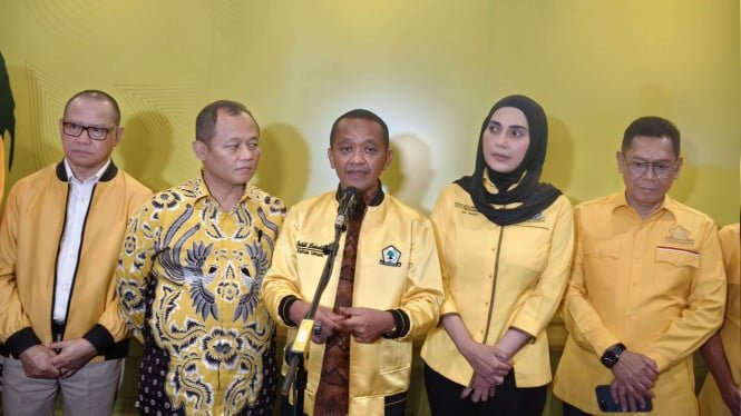 Golkar dona 3.000 millones de IDR para las víctimas del desastre de Sumatra