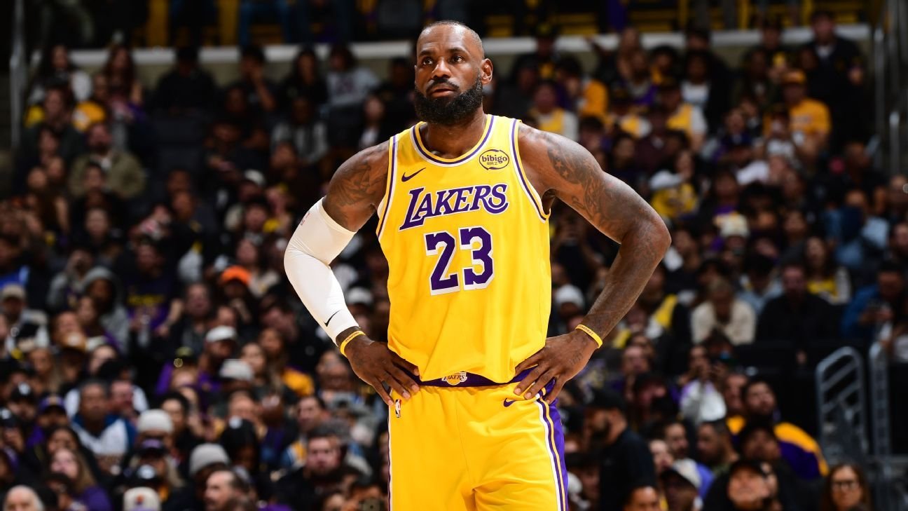 Fantasy Basketball: ¿Qué hacer con el lento comienzo de LeBron y cuáles son sus posibilidades de cambiarlo?