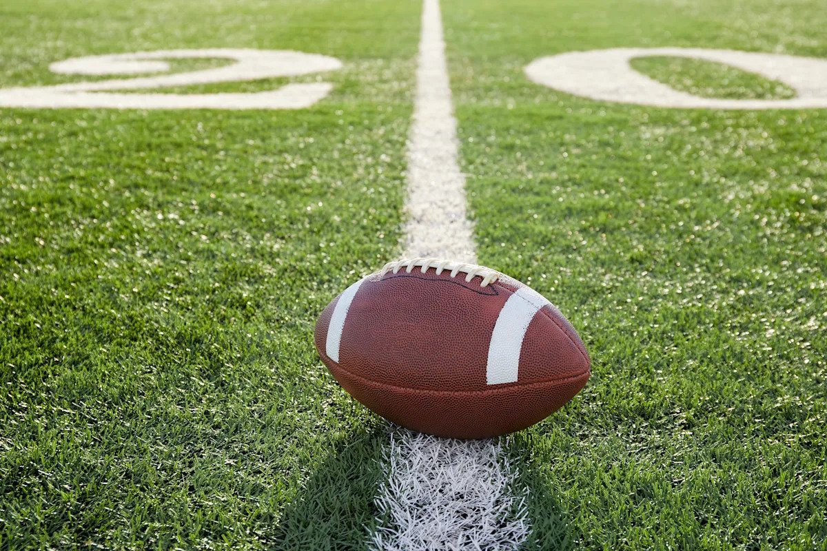 Cómo ver la semana 16 de la temporada de fútbol universitario de 2025: calendario, dónde transmitir juegos y más