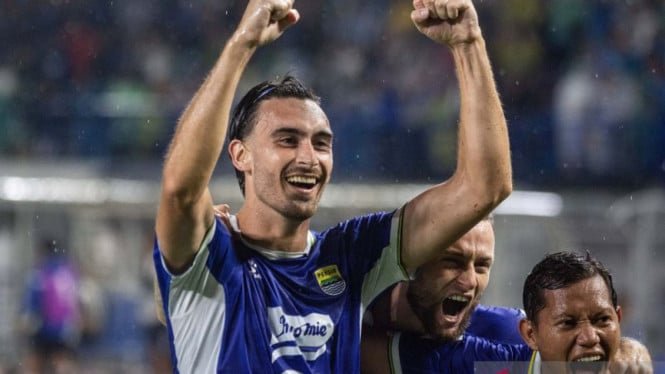 Andrew Jung falla el penalti, Persib venció al PSM Makassar en GBLA