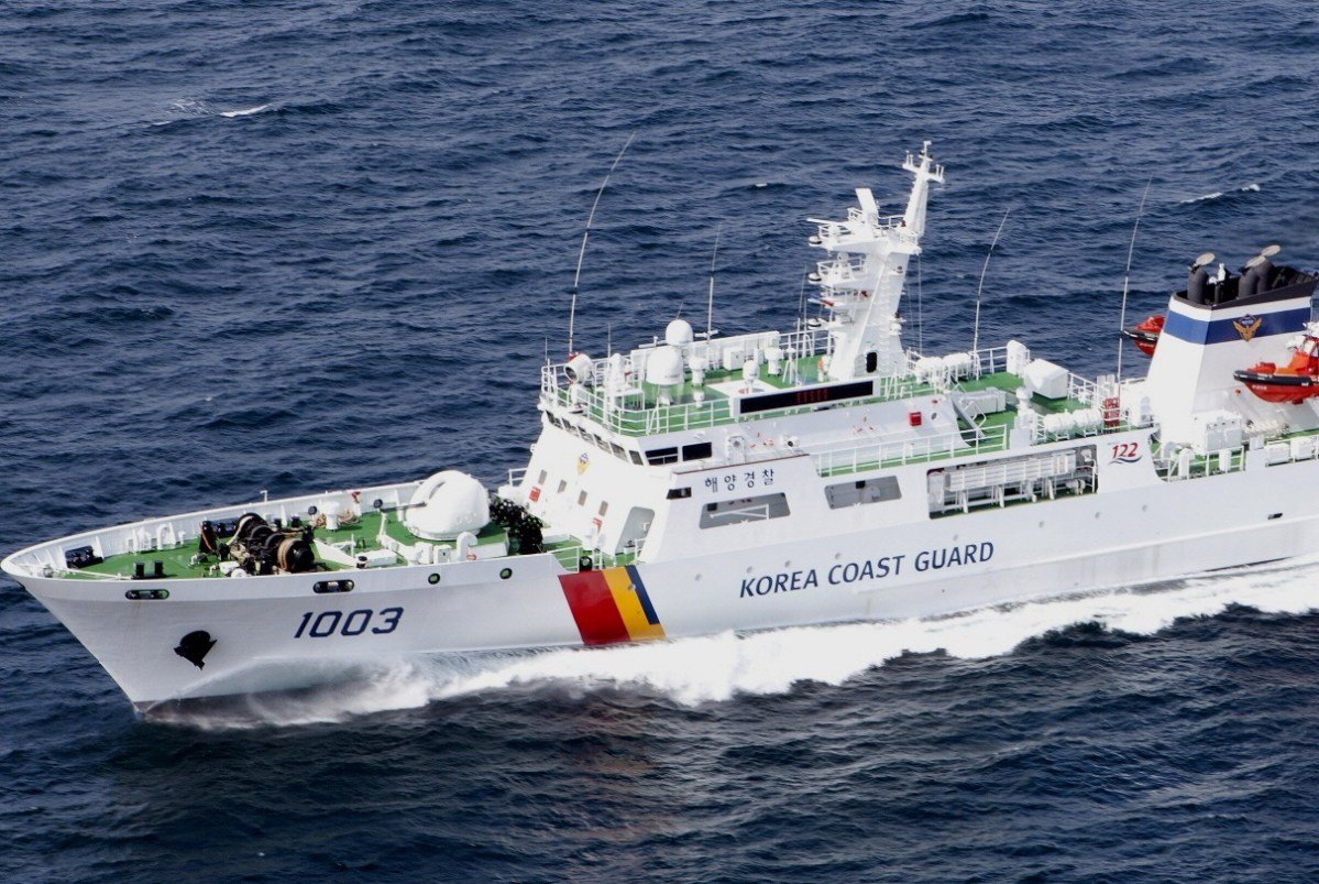 2493028-south-korean-coast-guard-ship.jpg