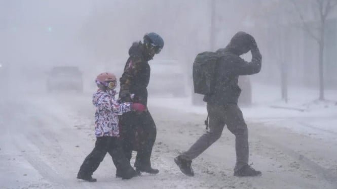 Cancelan 1.300 vuelos en Estados Unidos por tormenta de nieve
