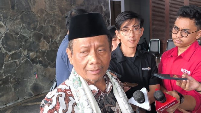 Mahfud MD dijo que el Reglamento de Policía No. 10/2025 es contrario a la decisión del Tribunal Constitucional