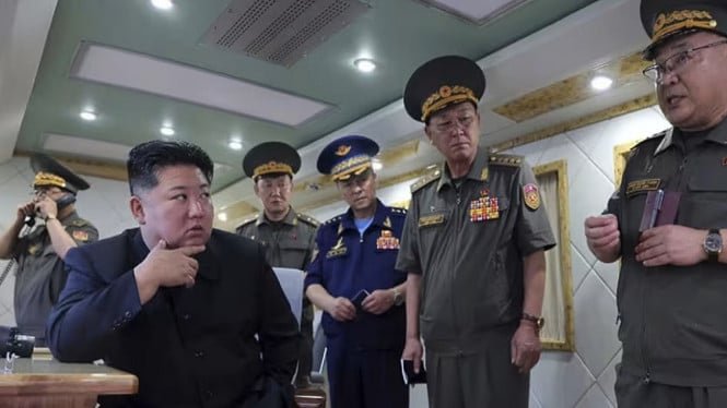 Kim Jong Un instó a Corea del Norte a aumentar la producción de misiles