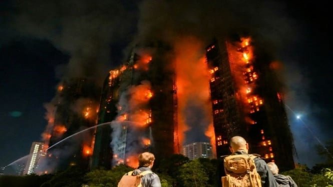 La historia de un ciudadano indonesio que sobrevivió a un incendio en Hong Kong gracias al sonido de una oración en su teléfono móvil