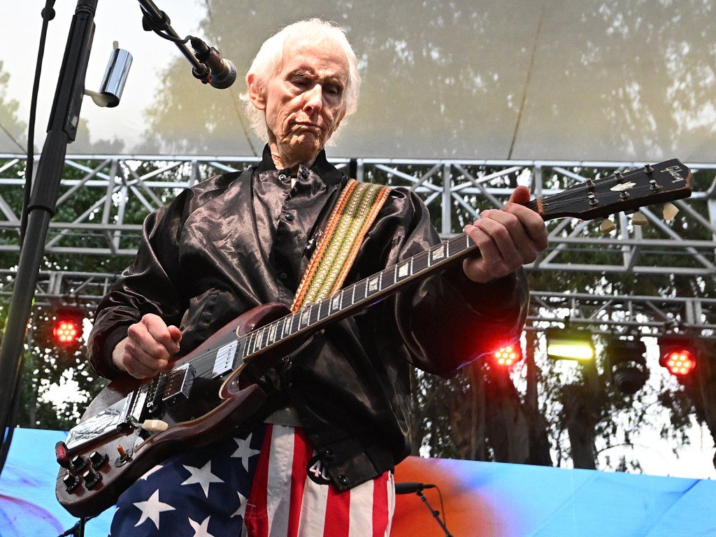 El vídeo ‘Riders on the Storm’ de The Doors, Playing for Change, llega a YouTube