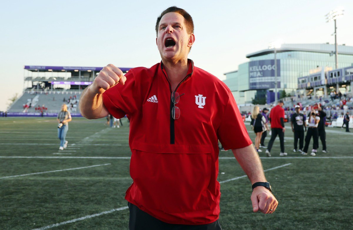 Indiana, empatado con el mariscal de campo de 4,000 yardas y 30 TD de Oklahoma State