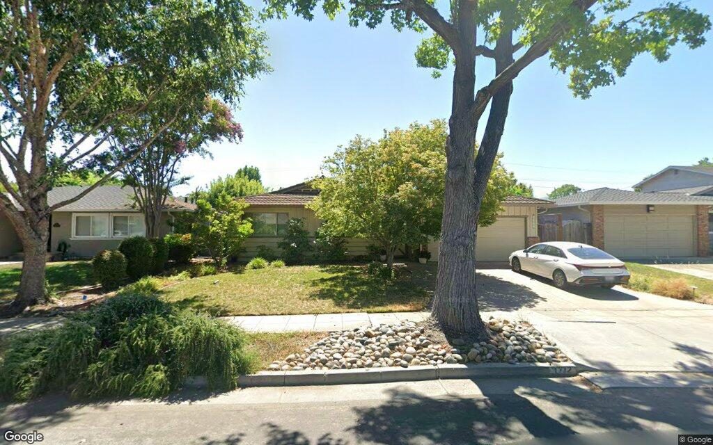 Dentro de una venta de casa de $1,650,000 en el condado de Santa Clara