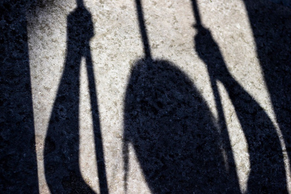 Hombre de Oakland acusado de tráfico de niños mientras estaba en libertad bajo fianza en un caso de secuestro