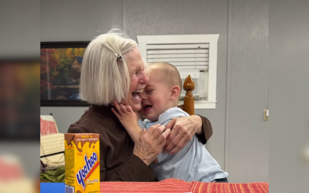 La bisabuela vio morir a su hermanito y recibe noticias devastadoras después de 77 años