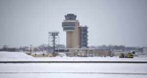 Un hombre murió atropellado por la nieve en Minneapolis-St. Aeropuerto de Pablo