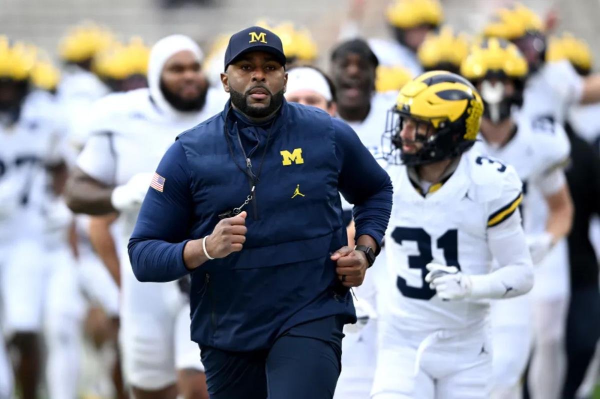 Probabilidades para el próximo entrenador de Michigan: el favorito surge después del despido de Sharon Moore
