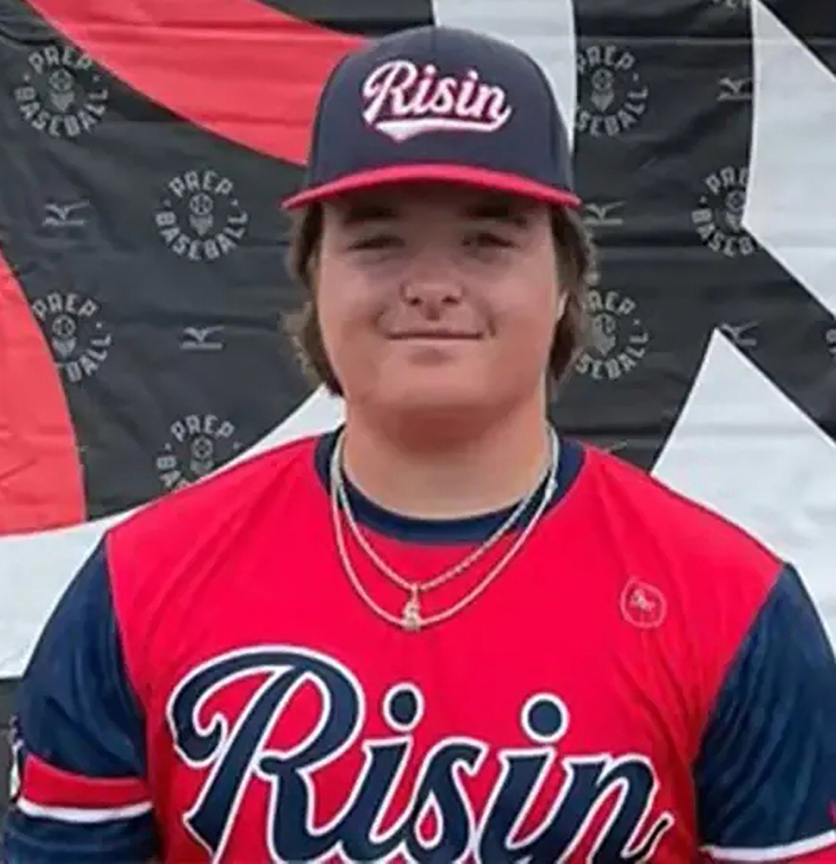 Jesse Mac Butler recibió protestas en la audiencia tras salir de prisión