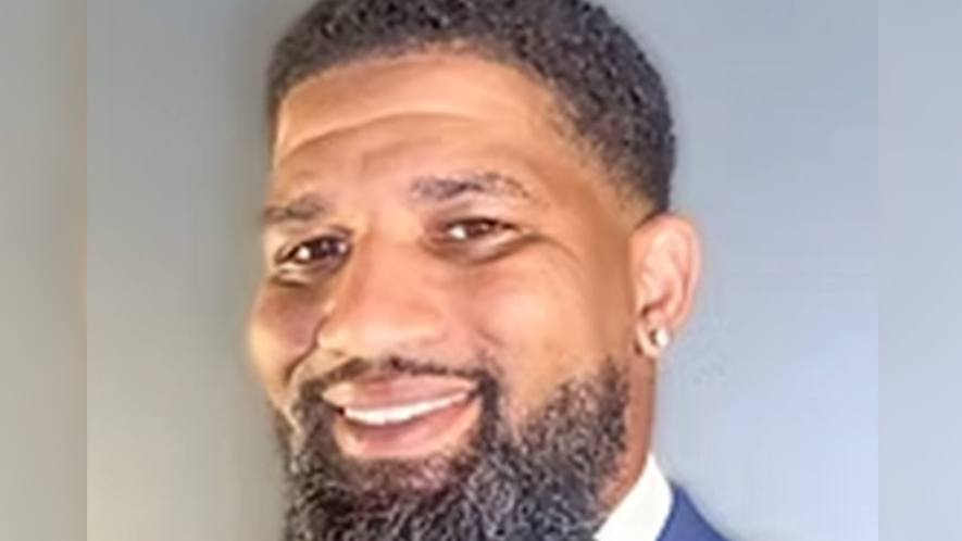 Quinton Dixon, entrenador de escuela secundaria, muere después de un supuesto ‘grooming’