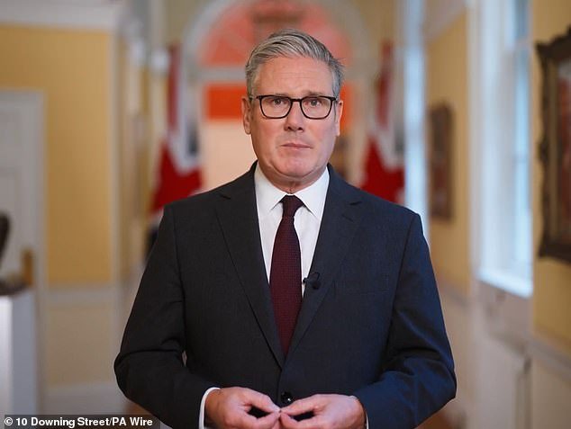 ¡El decimotercer cambio de sentido de Starmer! Las tarjetas de identificación digitales ya no son obligatorias tras la oposición pública al plan