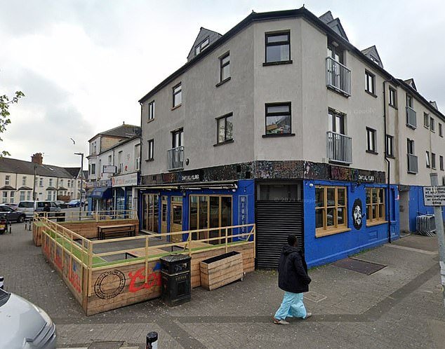 Se ha prohibido la competición a un club universitario de críquet tras una investigación sobre las ceremonias de iniciación por «violencia humana»