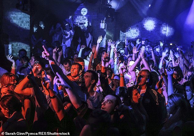 La ciudad británica de Londres encabeza la escena de vida nocturna según se revelan los puntos de acceso