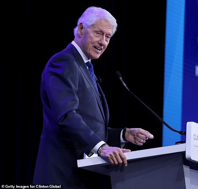 ¿Dónde está Bush? Bill Clinton pide al expresidente republicano hablar con Obama para condenar el tiroteo en Minneapolis