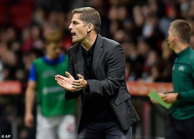 ¡Despiden a manager de fútbol por usar chatgpt! El exjefe de España «usó IA para transferencias y mantuvo a las estrellas despiertas durante 28 horas después de ignorar el sentido común»