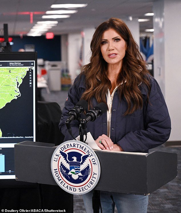 Christy Noem ha enojado a los trabajadores conservadores del DHS y del ICE con sus mentiras sobre la víctima del tiroteo en Minneapolis, Alex Pretty.