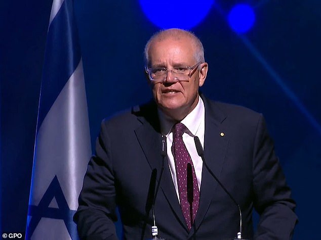 Los imanes arremeten contra Skomo por su exigencia de ‘licencia para predicar’ a los líderes islámicos