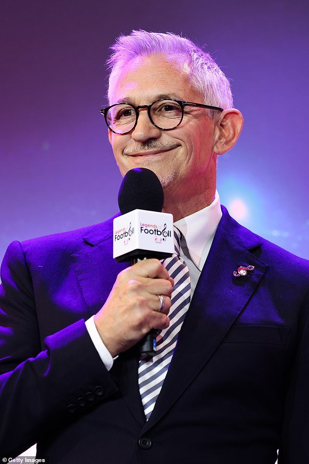 Un exdiputado negó haber pagado a testigos para que testificaran contra el editor del Daily Mail en un reclamo de privacidad.