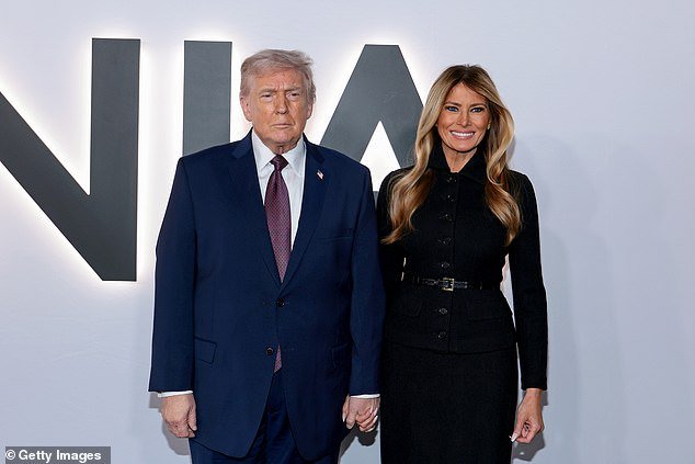 Trump revela accidentalmente el sorprendente nuevo comportamiento de Melania: «Yo no dije eso»