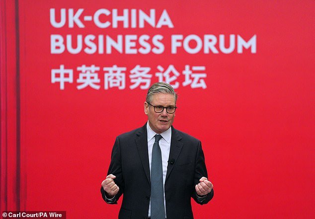 Donald Trump dice que los esfuerzos de Keir Starmer para acercarse a China son «muy peligrosos»